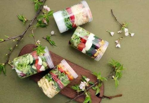 麦当劳对巨无霸的运营,餐饮人你学到了什么?
