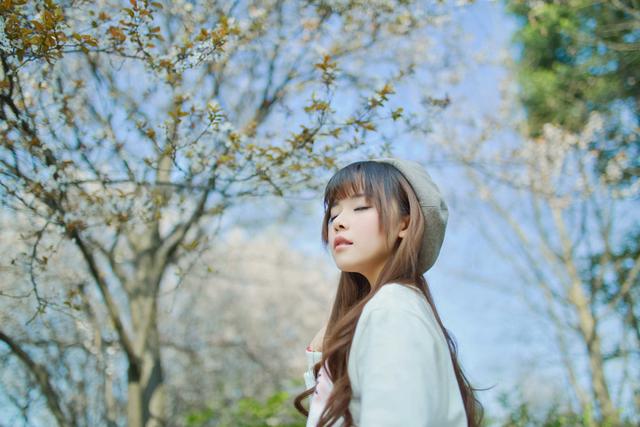 ԭ��ʫ��:  �����Ƭ��������˭������