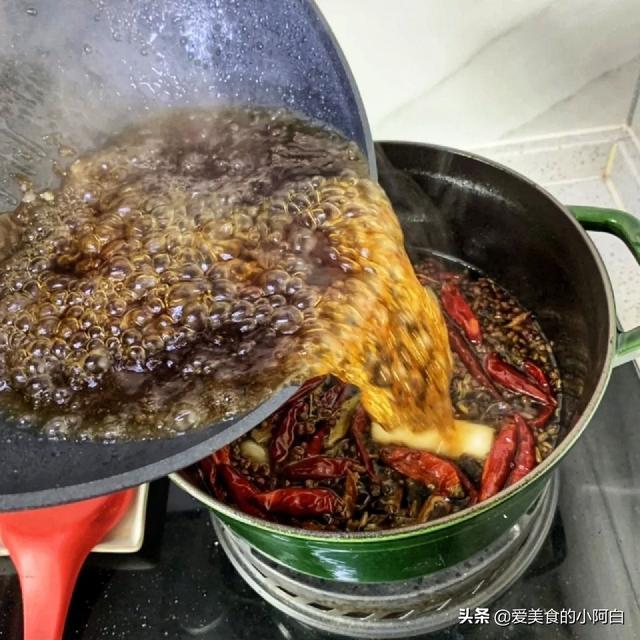 做麻辣鸭货不够“鲜麻入味”,掌握4个窍门,甜麻辣鲜比买还美味