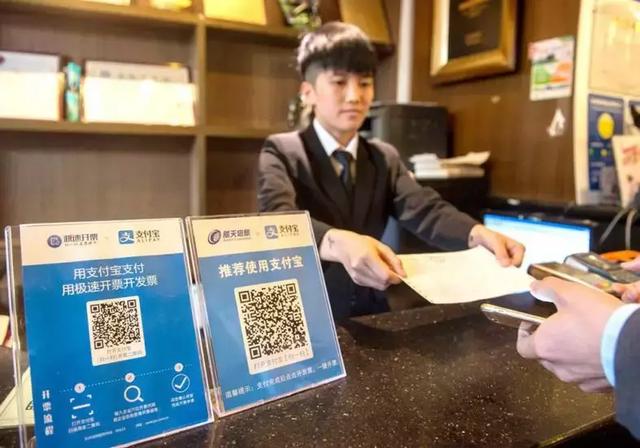 餐饮个体户生存指南:上千万小老板必备这3样作战武器