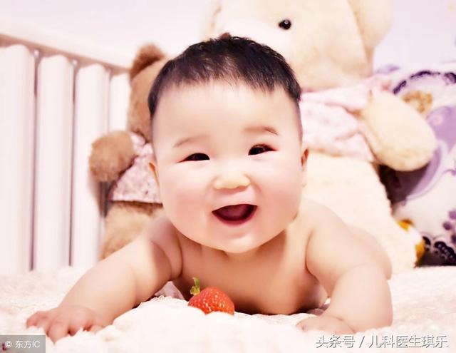 宝宝脸上长痘痘是什么原因造成的?