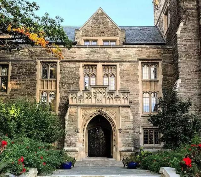 在加拿大顶尖大学之一麦克马斯特大学就读是一种什么体验?