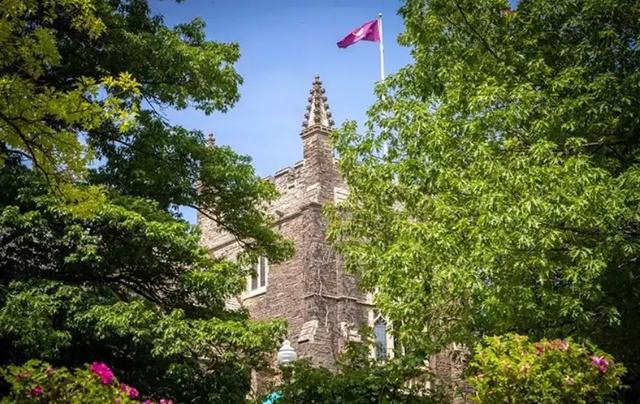 在加拿大顶尖大学之一麦克马斯特大学就读是一种什么体验?