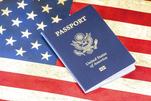 科普:美国绿卡、黄卡、白卡分别是什么?