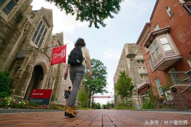 坐落在古老费城的美国天普大学