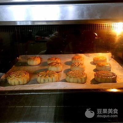 预拌粉广式月饼的做法