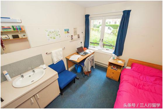 英国女王大学学费,住宿费及录取条件一览