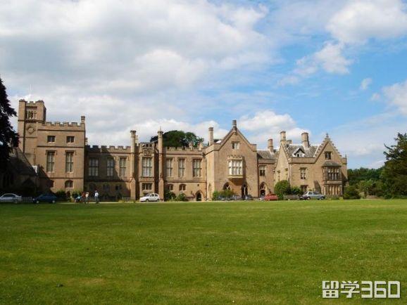 2019年英国大学研究生留学需要哪些条件?