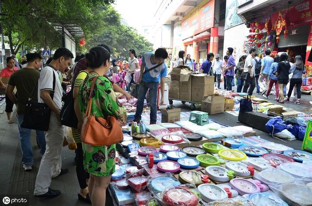 夏季夜市摆地摊卖什么好?三种好货供你选择