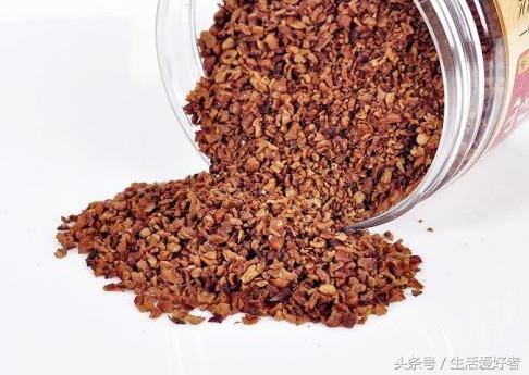 女孩头发少,专家告诉你吃什么长头发快