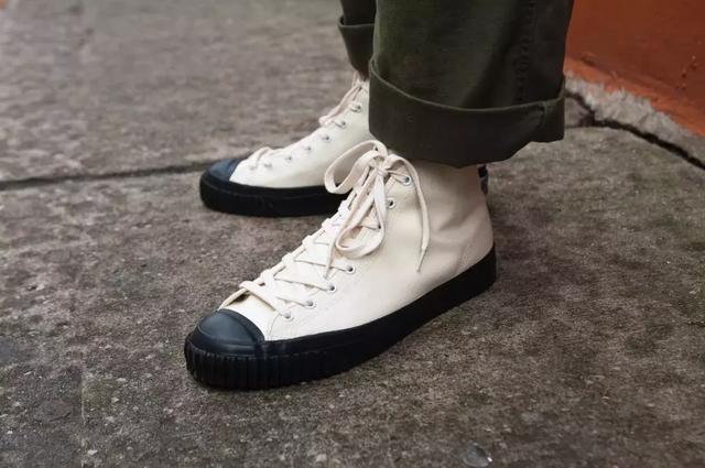 ��������VANS�󣬻�����ʮ������ЬƷ��ֵ��һ�ԣ�