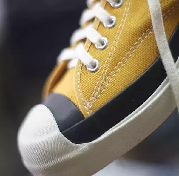 ��������VANS�󣬻�����ʮ������ЬƷ��ֵ��һ�ԣ�