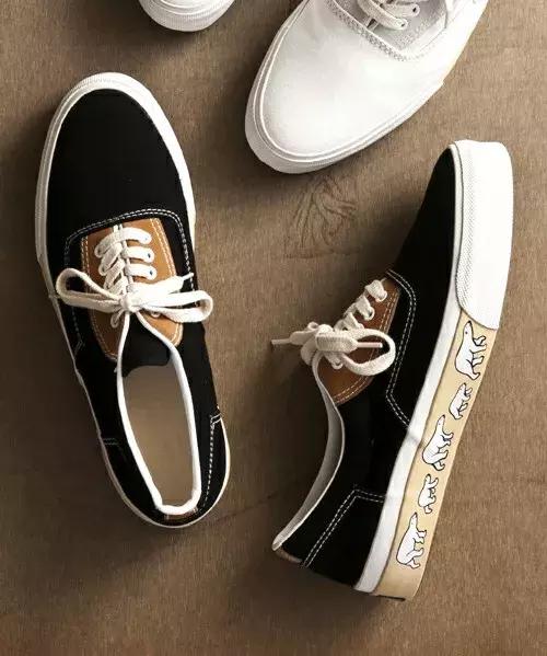 ��������VANS�󣬻�����ʮ������ЬƷ��ֵ��һ�ԣ�