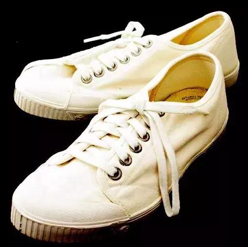 ��������VANS�󣬻�����ʮ������ЬƷ��ֵ��һ�ԣ�