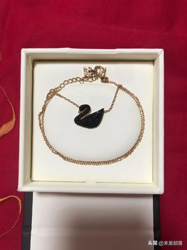 在老婆过生日时,你会送给她什么样的生日礼物?