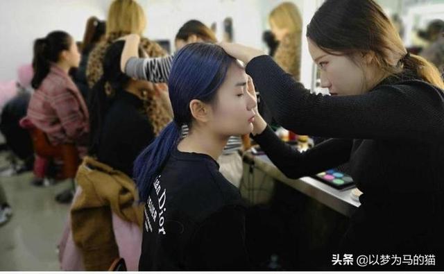 适合“大专女生”学的5个专业,毕业后就业稳定,就业很实用