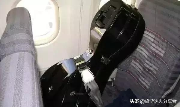 �����ɻ���֪��ԭ����Щ���������Դ��Ϸɻ���֮ǰ��������