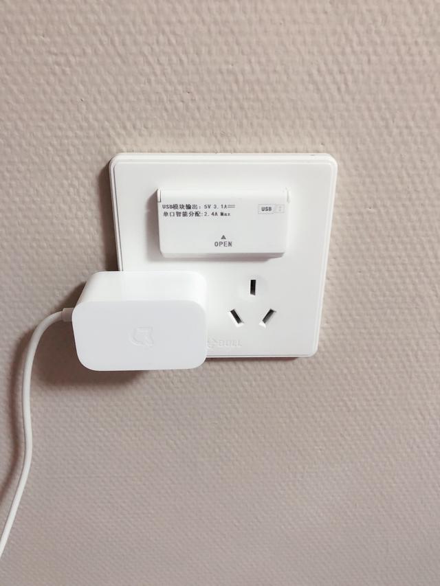 ��������װ������С����ѡ�񰮿ռ�װ�ޣ�ҵ����ס���л�˵