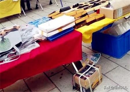 现在摆地摊卖什么最挣钱?卖什么利润大?(附地摊暴利产品)