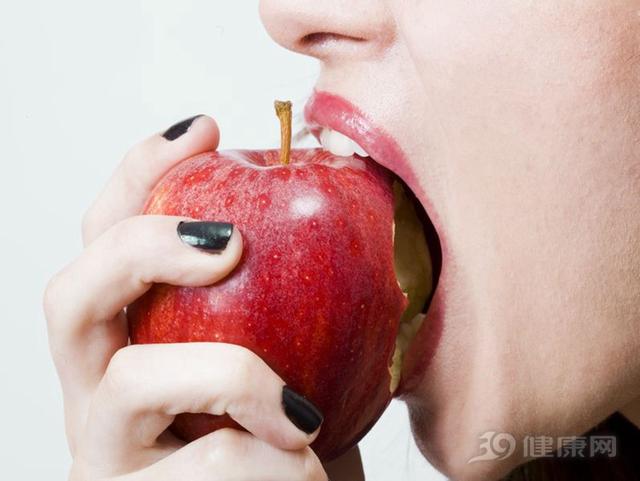 提醒:吃苹果有3个最佳时间,很多人后知后觉!