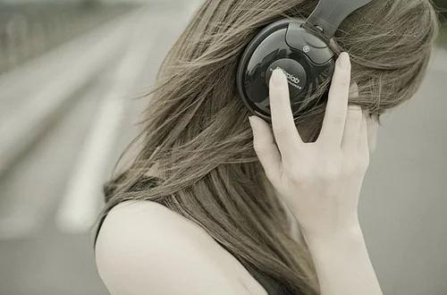 ���ʺ����ֻ�������81��Ӣ�ĸ衣���ǵ�ת���ղأ�