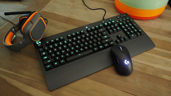 �޼�G403