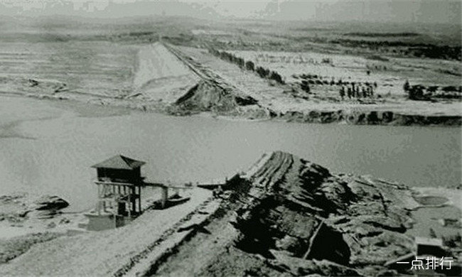 1975�곬ǿ̨������