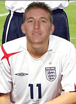 弗雷迪·伊斯特伍德的成长经历 - 你问我答 - 推扬网 - tuiyang.com