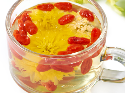 喝枸杞菊花茶禁忌